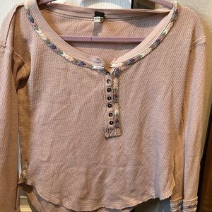 Free people Henley size xs no sign or wear and tear